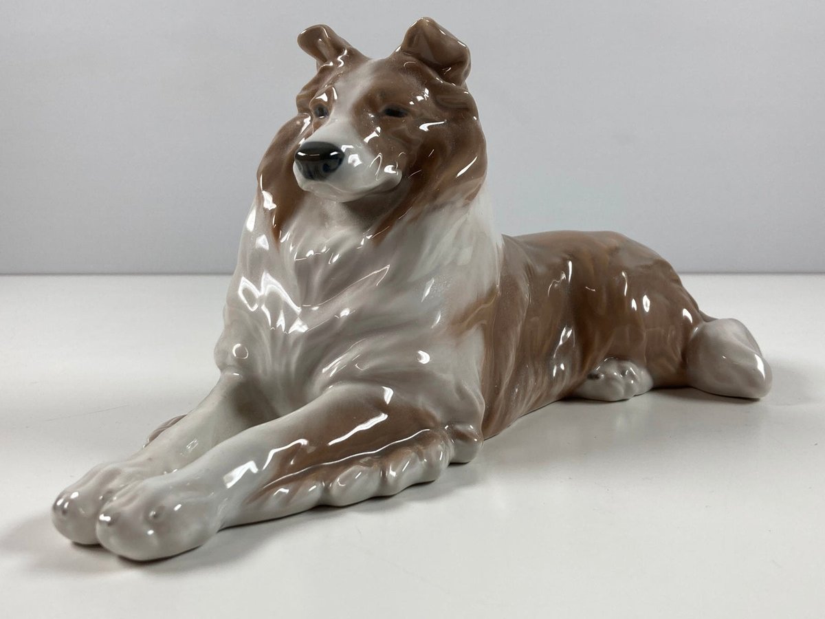Royal Copenhagen hund nr 1701