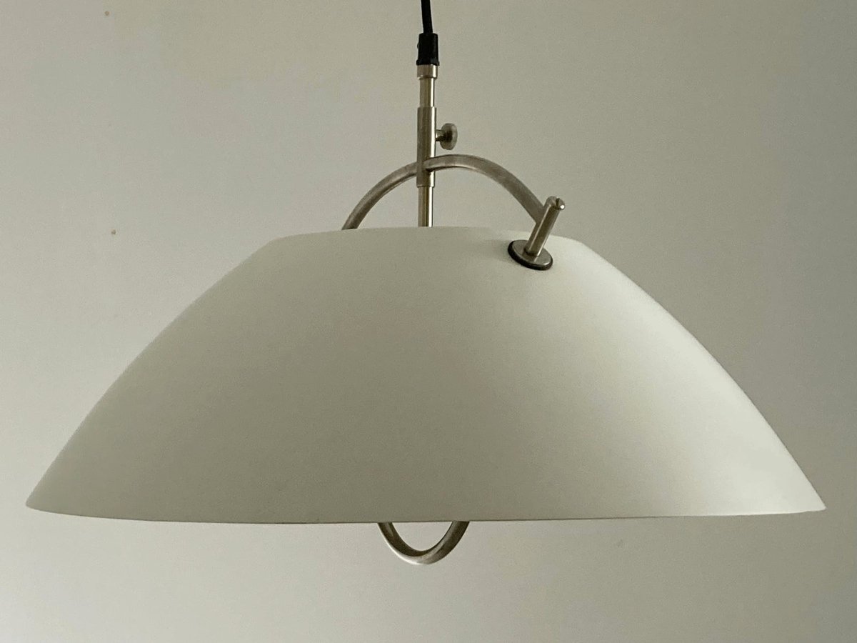 Wegner Pendel for Louis Poulsen