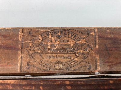 Maleri af Julie Schytz 1834-1917 stilleben olie på lærred frugter i kurv