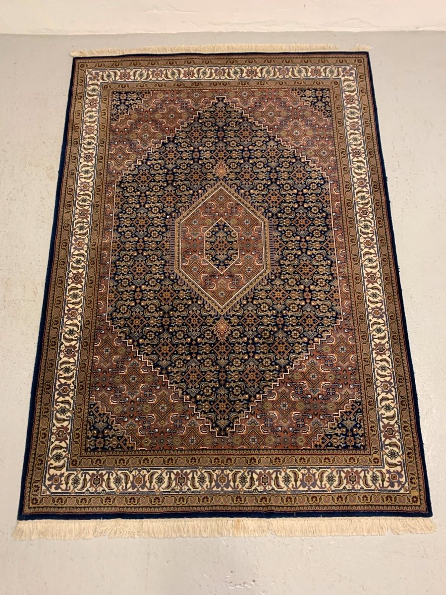 Ægte tæppe, 170 x 253 cm.