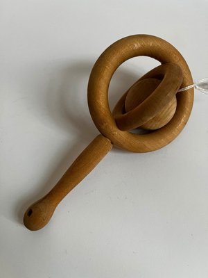 Kay Bojesen rangle i træ minimalistisk moderne vintage den perfekte barselsgave