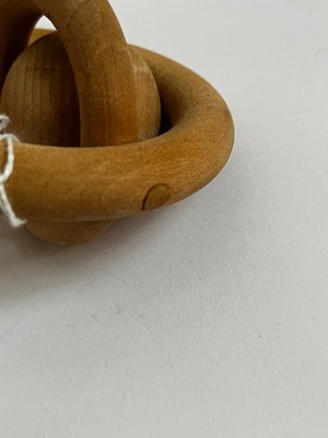 Kay Bojesen rangle i træ minimalistisk moderne vintage den perfekte barselsgave