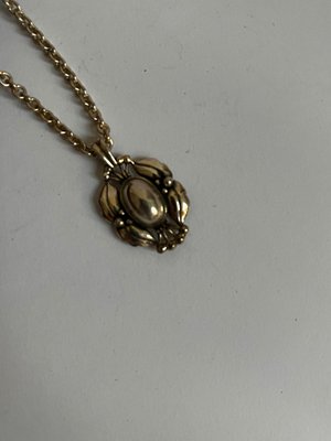 Georg Jensen halskæde 2000 Års smykke vedhæng med kæde udført i 925 sølv.