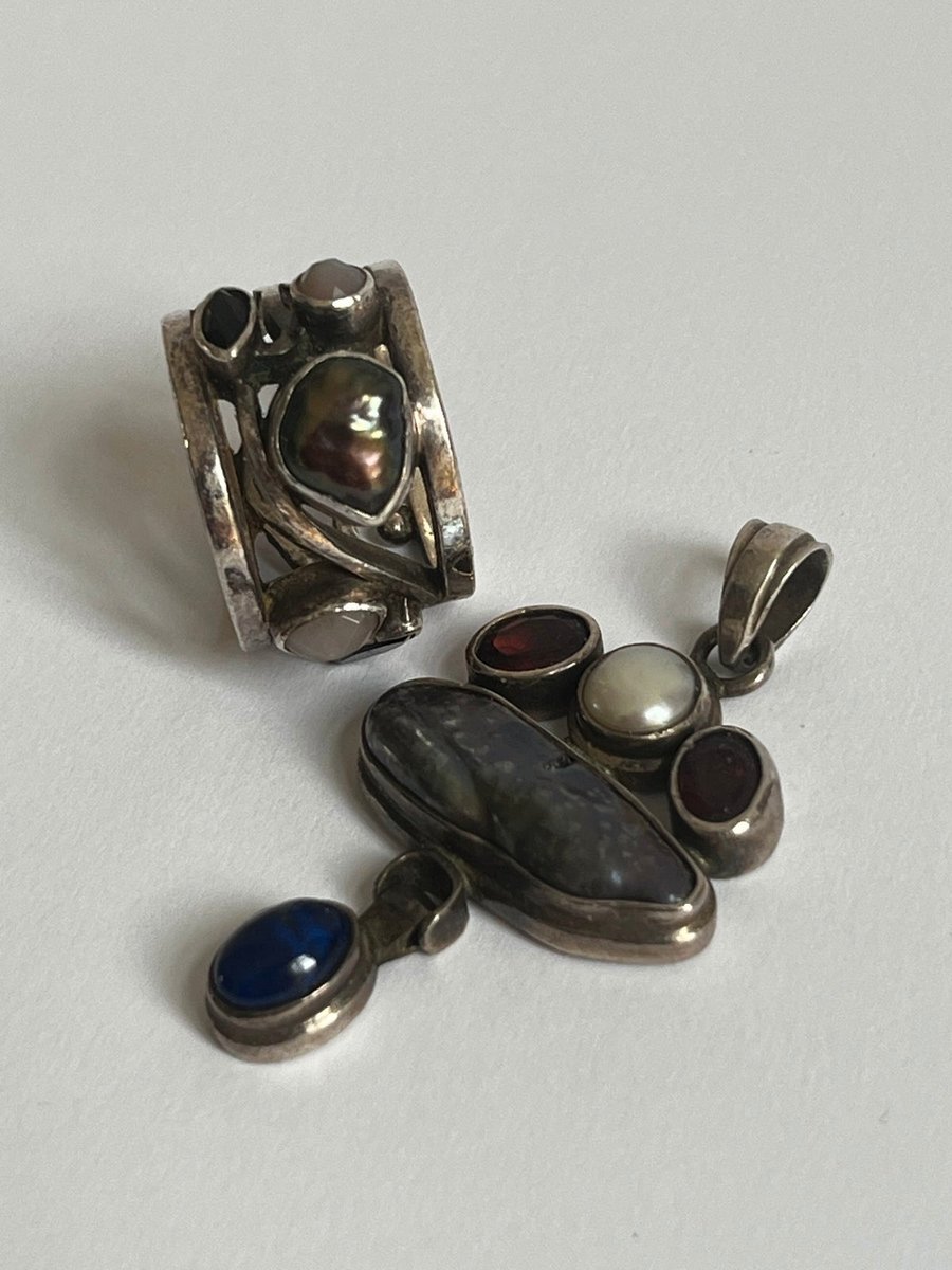 Rabinowich smykkesæt ring og vedhæng med perler lapis granater røg og rosakvarts