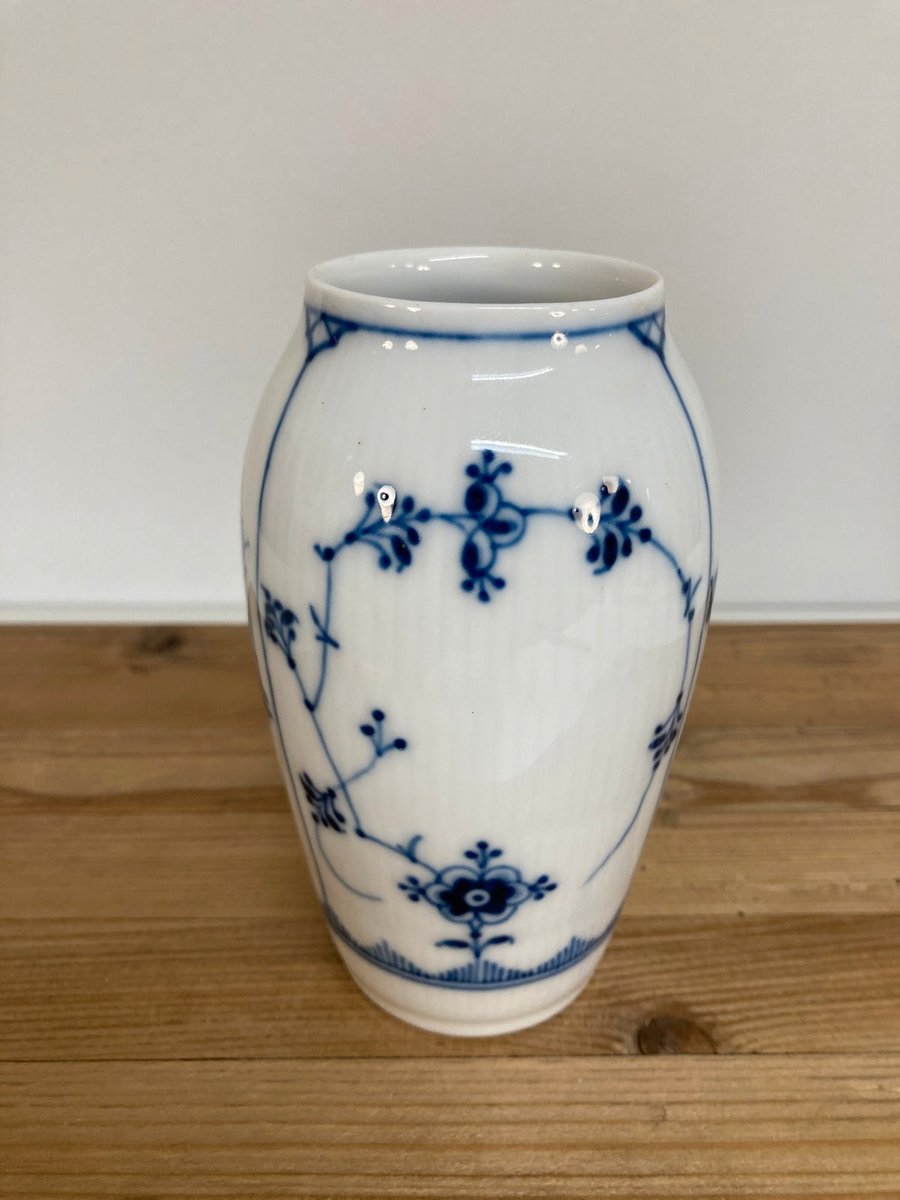 Royal Copenhagen Musselmalet Riflet Vase