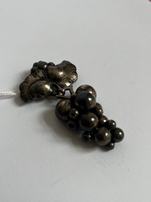 Georg Jensen grape broche i sølv nr 217B