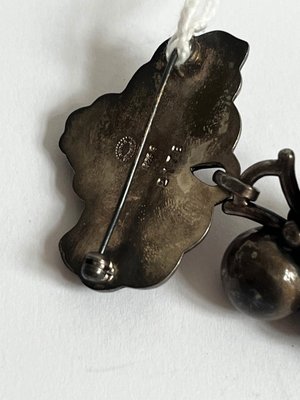 Georg Jensen grape broche i sølv nr 217B