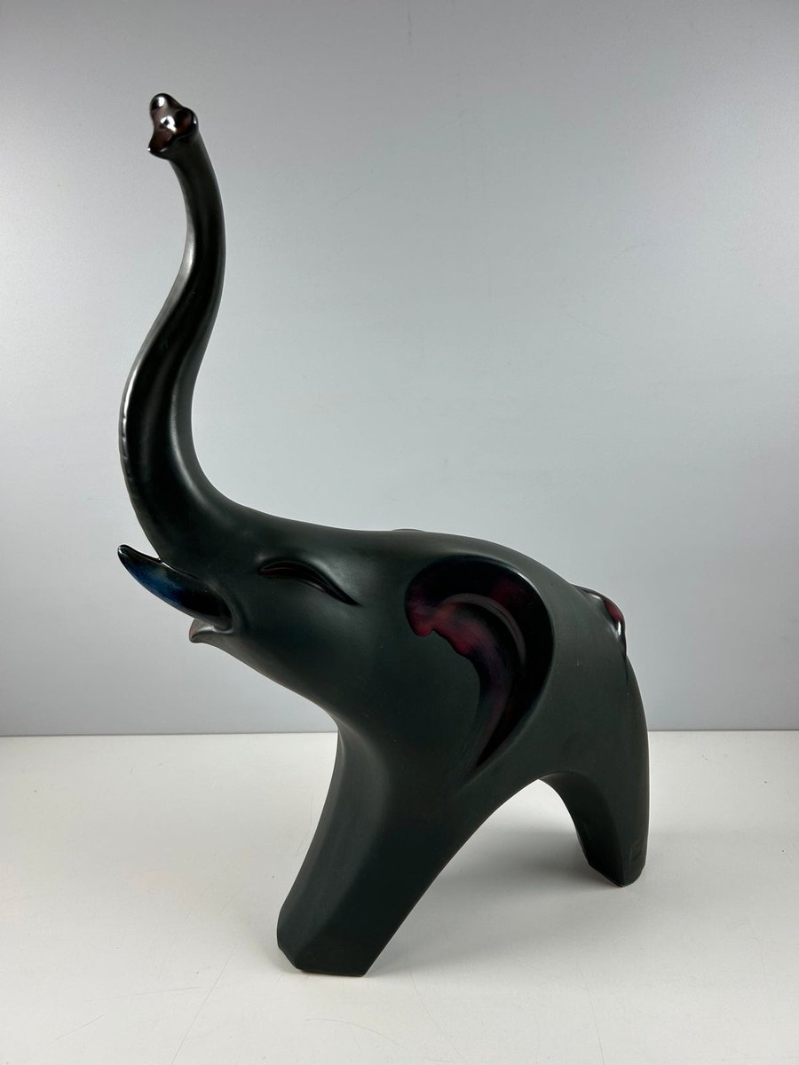 Keramik skulptur af elefant