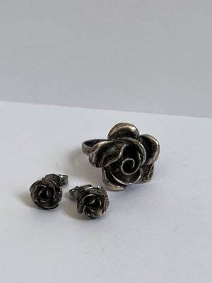Vintage Sølv smykkesæt med roser ring og øreringe