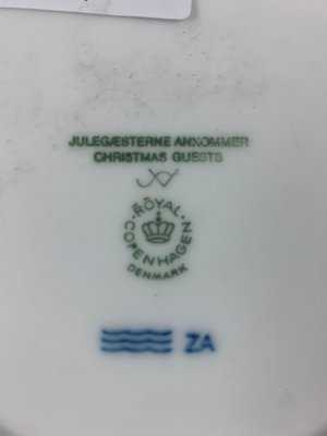 Juleplatte 1993, Royal Copenhagen, "Julegæsterne ankommer"