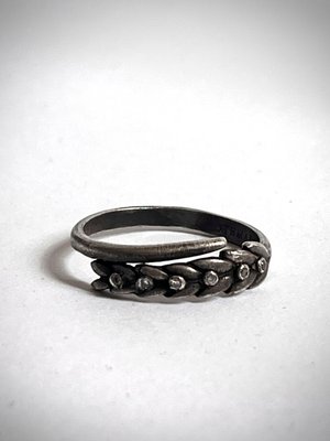 Othmar sølv ring med 6 diamanter