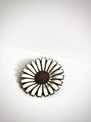 Anton Michelsen marguerit broche