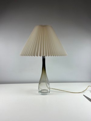 Lyfa glas bordlampe