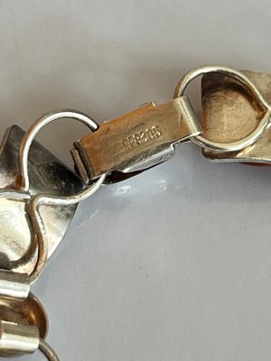 Sølvarmbånd med rav