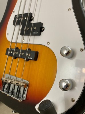 Burns London PBXN Fretless Bass Sunburst