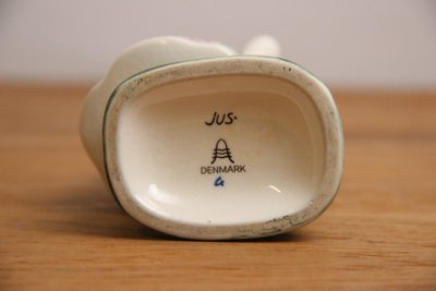 Aluminia Børnehjælpsfigur Pernille 1956 af Herluf Jensenius