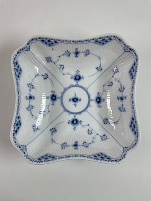 Royal Copenhagen Musselmalet Halvblonde Fad nr. 1/708