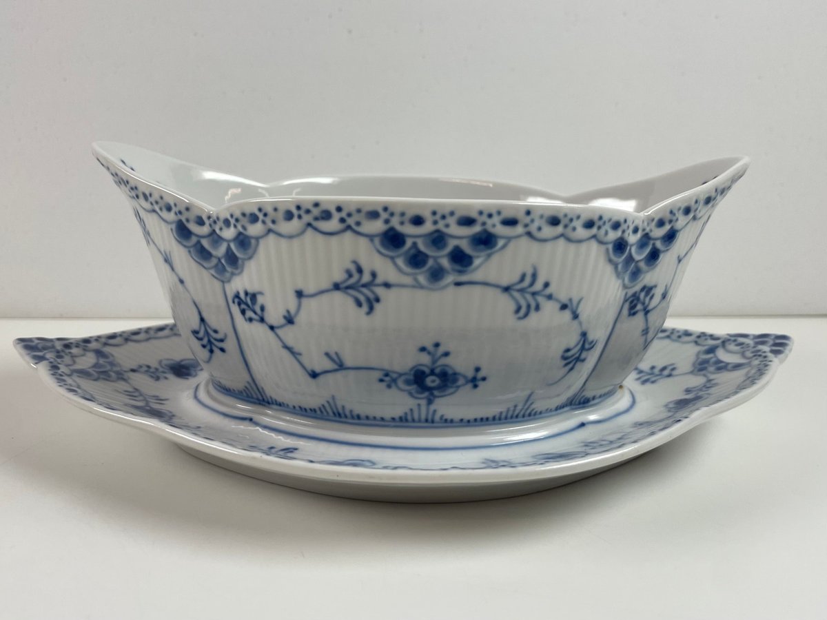 Royal Copenhagen Sovsekande nr. 587