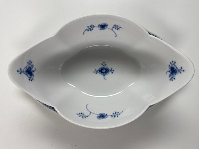 Royal Copenhagen Sovsekande nr. 587