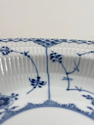 24 stk Royal Copenhagen dybetallerkner nr. 566