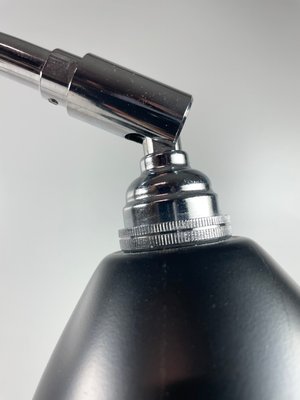 Bestlite bordlampe i sort og krom