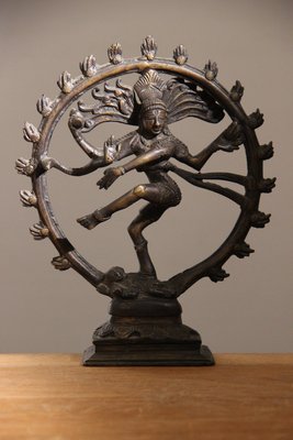 Skulptur af af Shiva Nataraja hindu dansensgud