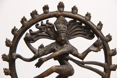 Skulptur af af Shiva Nataraja hindu dansensgud