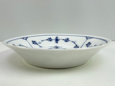 8 stk. Royal Copenhagen Musselmalet Riflet dybtallerken suppetallerken nr. 83