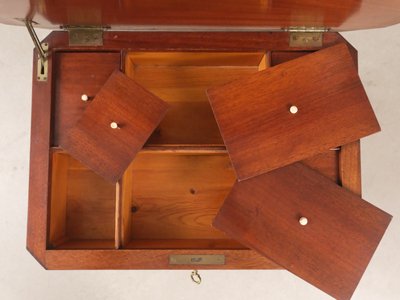 Antik konsol bord.
