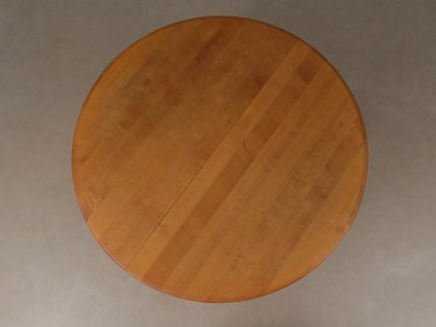 Rundt spisebord