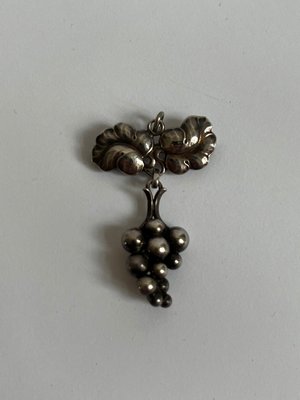Georg Jensen broche vedhæng grapes vindruer vindrue vedhæng druer i sølv.
