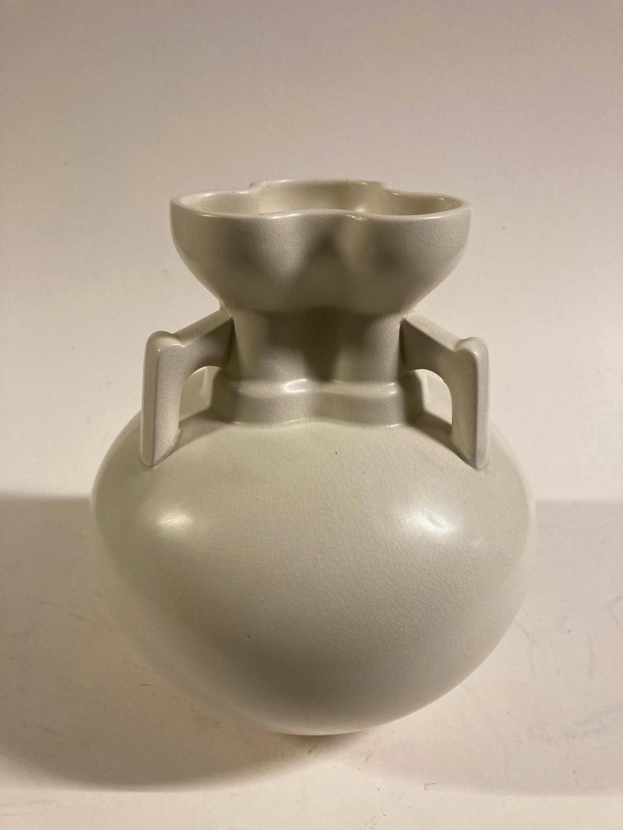 Aluminia vase